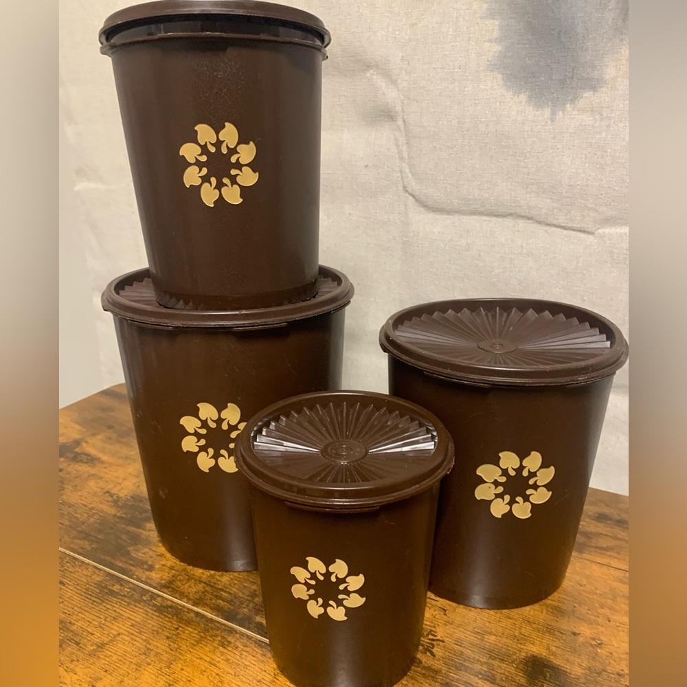 Vintage Tupperware set of 4 brown with lids